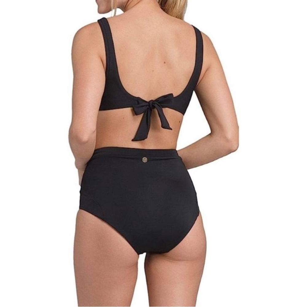 Prana black ribbed Rimini top and Millan hipster bottom